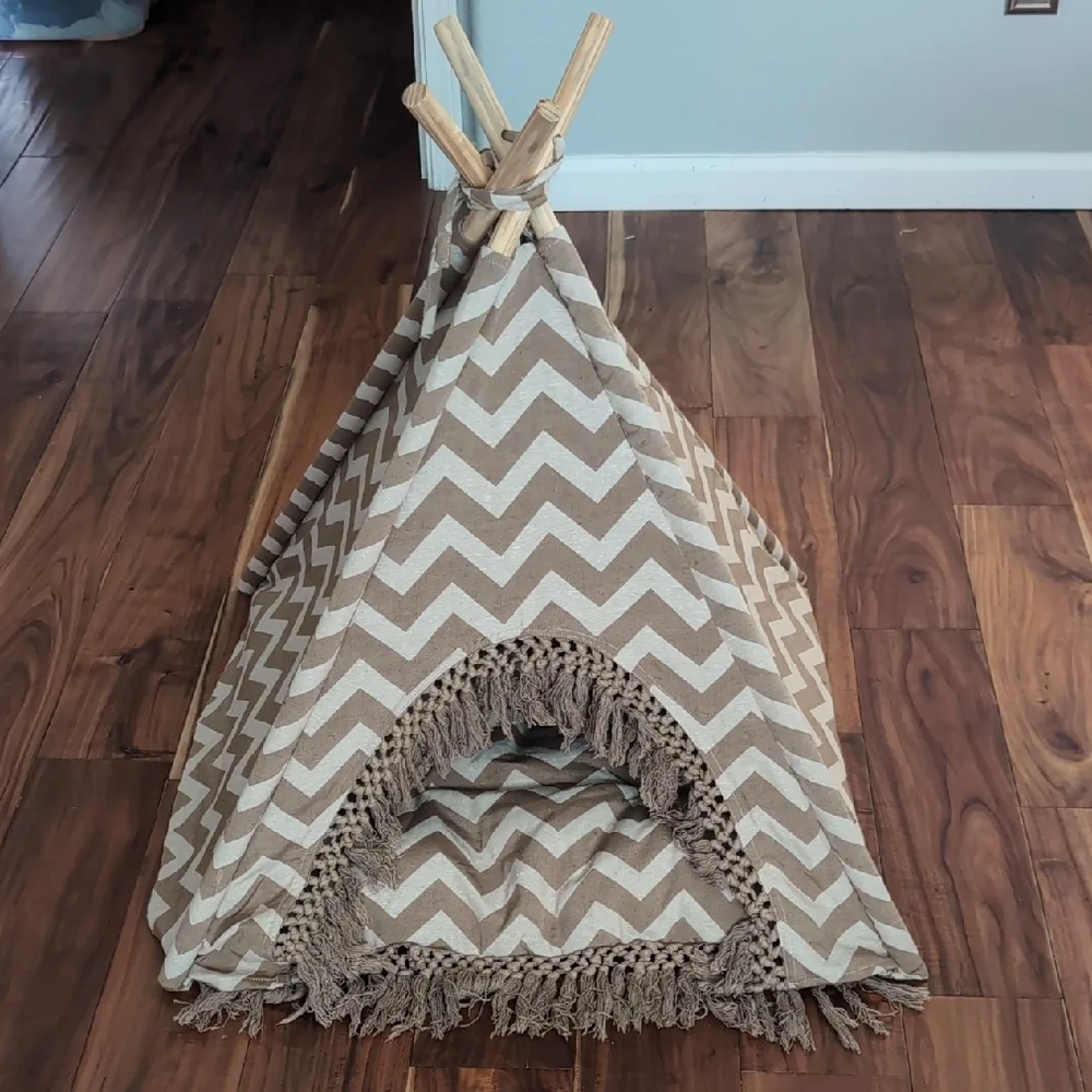 Chevron Fringe Pet Cotton Teepee With Cushioned Bottom ❤️